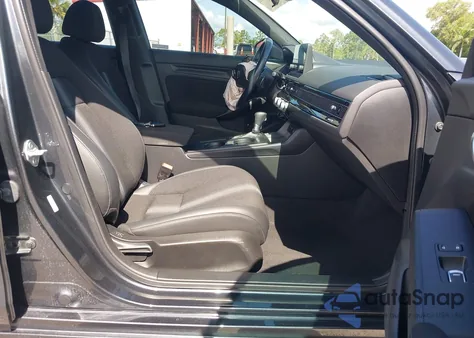 2023 Honda Civic Sport z USA, uszkodzony, nr VIN 2HGFE2F59PH506153